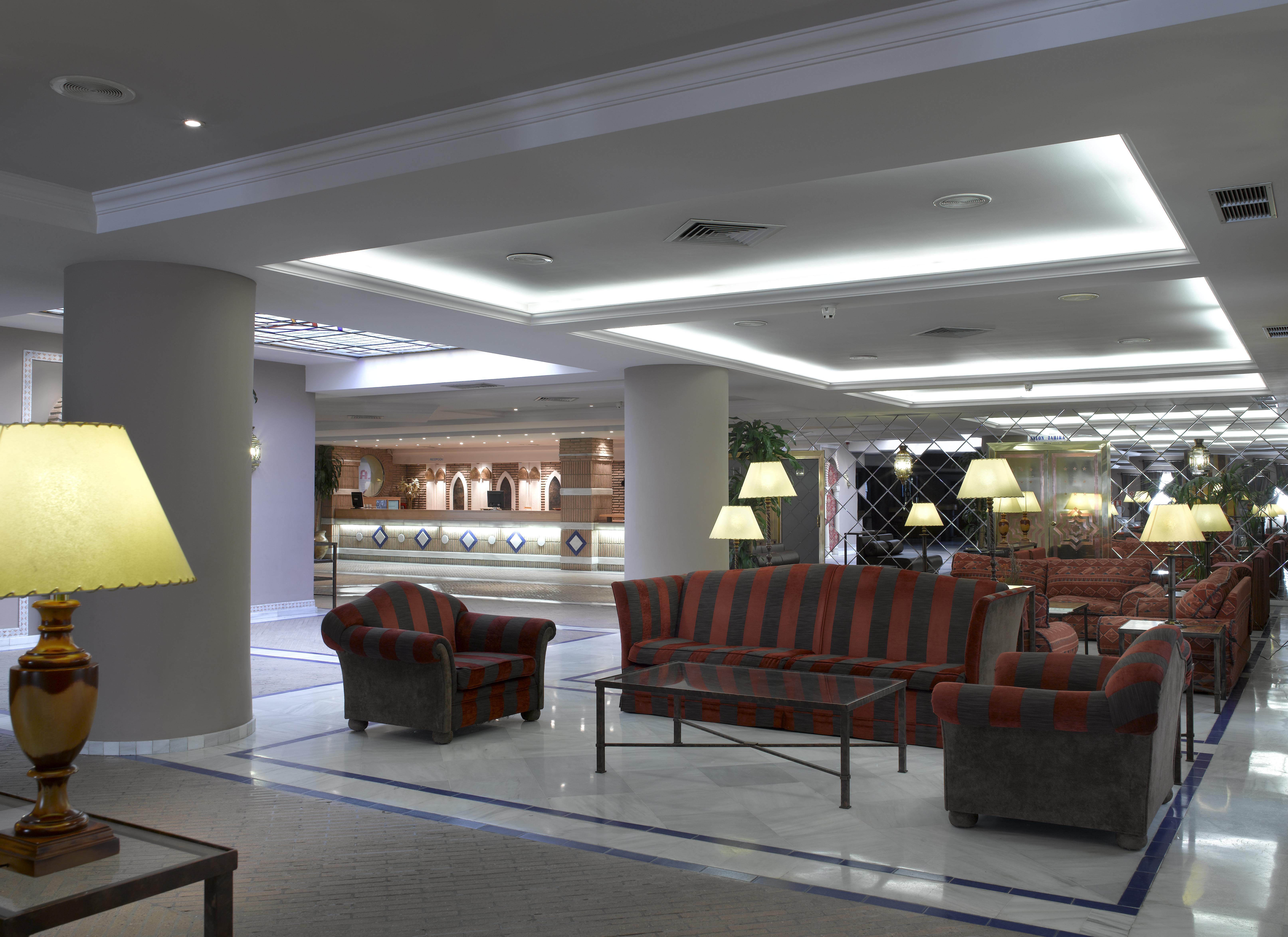 Hotel Macia Alfaros — Photos 1